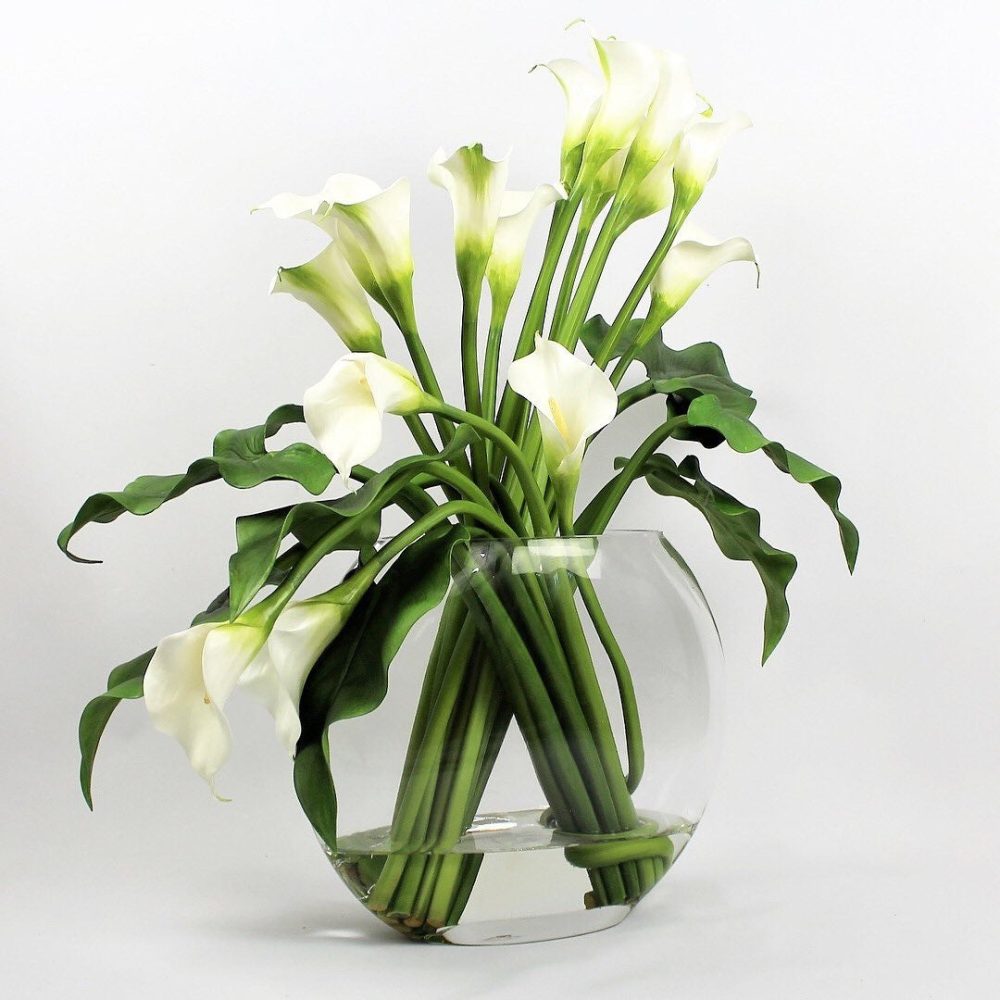 Moon vase with white calla lilies - Image 3